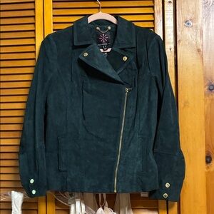 Isaac Mizrahi Deep Green Leather Jacket length 24”pit to pit 19”sleeves 24”